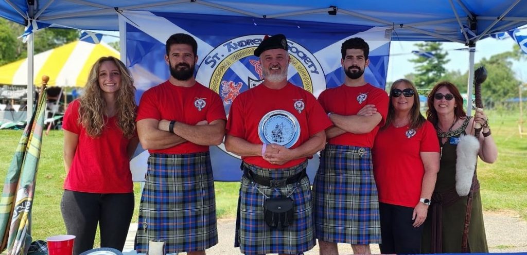 Kevin Logan with family